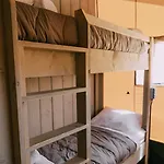 Camps - * Λορέτ Ντε Μαρ