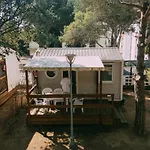 Camps - * 滨海略雷特