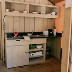 营地 Camps -